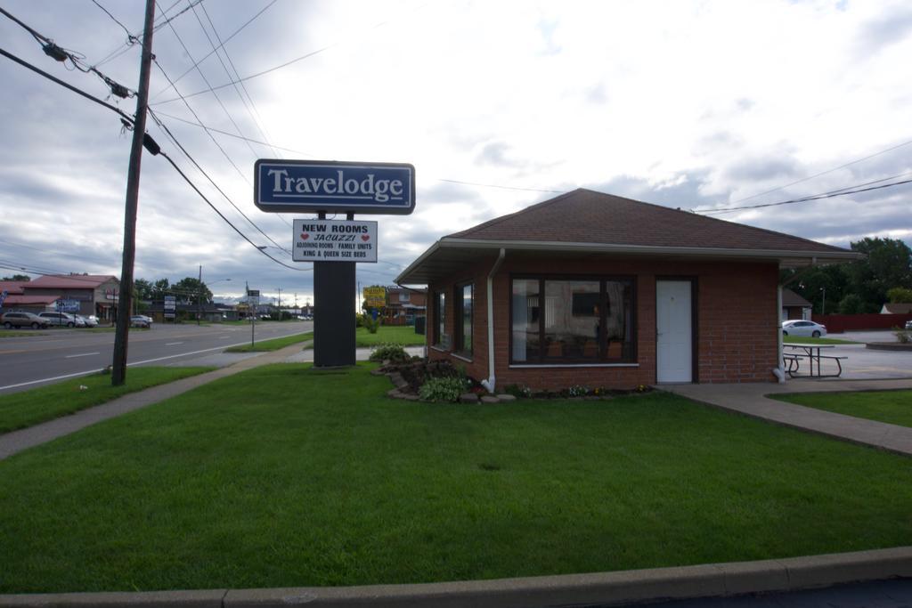 Travelodge By Wyndham Niagara Falls - New York Экстерьер фото
